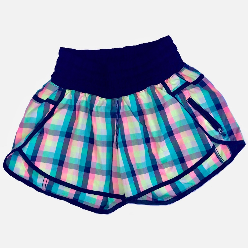 Lululemon Tracker Short III Multicolor Size 8